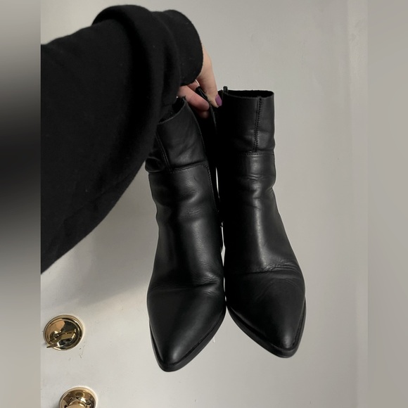 Italian Heeled Leather Boots - Picture 2 of 4